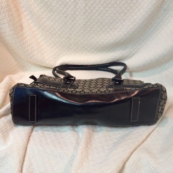 Nine West Handbag - Picture 2 of 6